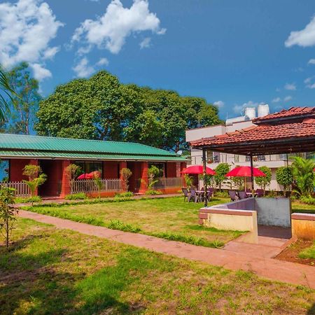 The Oak Woods Hotel Mahābaleshwar Exterior foto