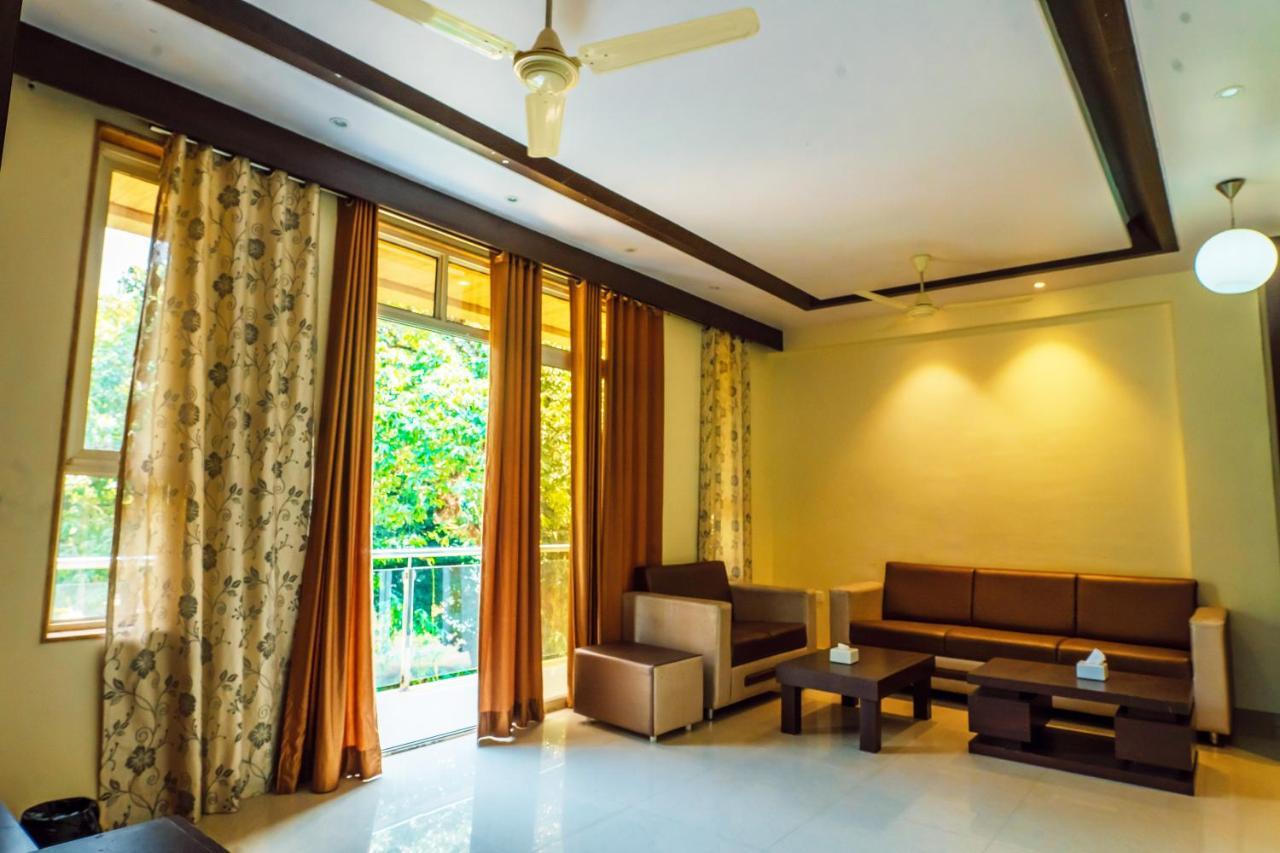 The Oak Woods Hotel Mahābaleshwar Exterior foto